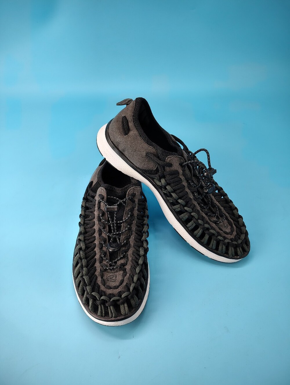 KEEN Uneek Hiking Sneaker Shoes Black & Gray Womens Size 10 